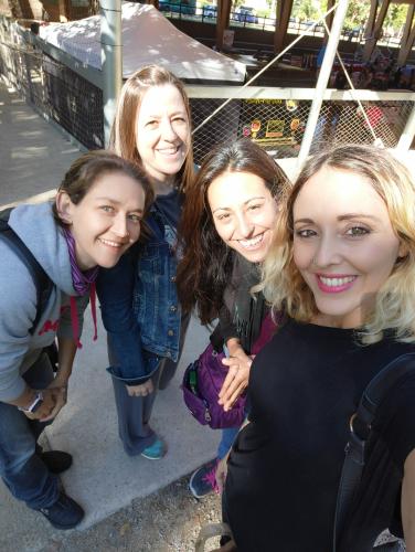 Alba, Susana, Paula y Laura de Terapia Felina en la feria animalista de Cardedeu 2 de Octubre de 2022