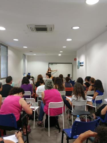 Laura Trillo Terapia Felina charla para alumnos de acupuntura animal de Acupcan Barcelona 30 Junio 2018