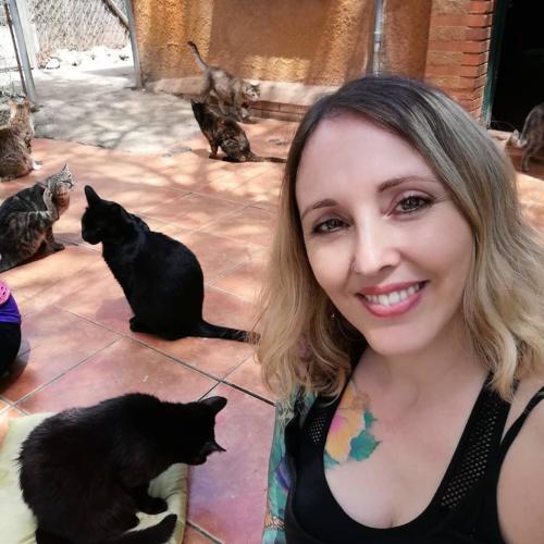 Laura Trillo Terapia Felina visita Canópolis 5 Mayo 2020