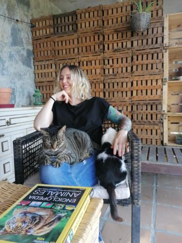Laura Trillo Terapia Felina visita Speedy y Patito 28 Mayo 2021