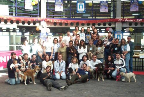 Laura Trillo voluntariado Concurso de perros sin raza ANAA 2001
