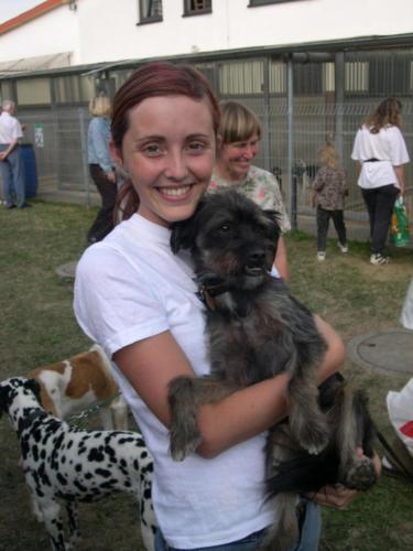 Laura Trillo voluntariado en Alemania con compañeras ANAA y adoptados 2003