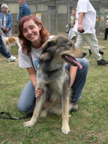Laura Trillo voluntariado en Alemania con compañeras ANAA y adoptados 2003