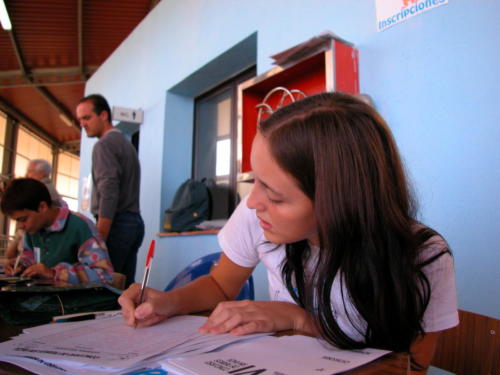 Laura Trillo voluntariado en Concurso de Perros sin Raza ANAA 2002