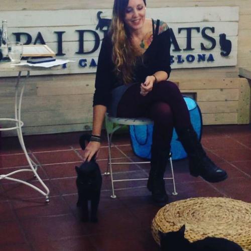 Laura Trillo Terapia Felina charla gratuita en Espai DeGats Barcelona 6 Diciembre 2018